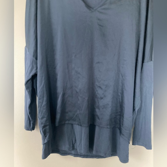 White House Black Market Blouse (XL) - Picture 4 of 7